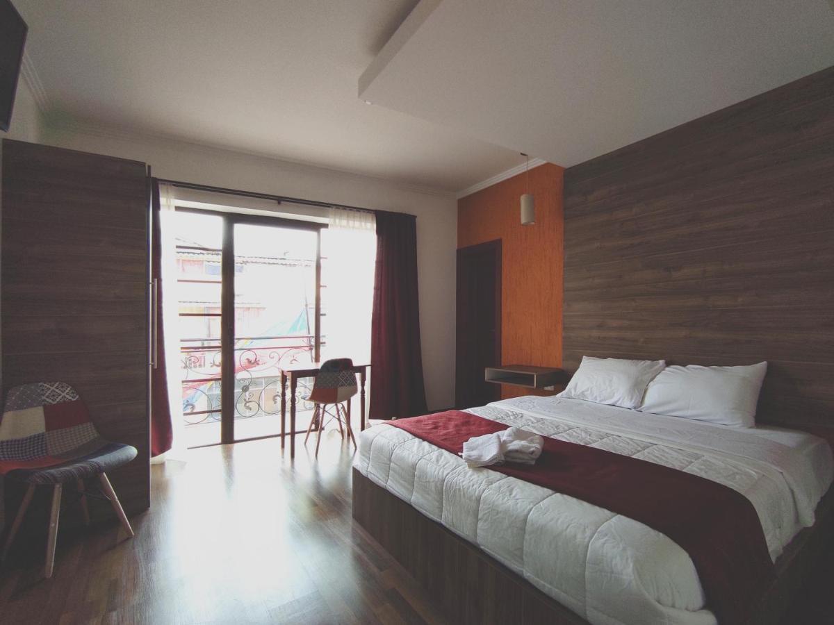 Hostal Nizza Cuenca Exterior photo