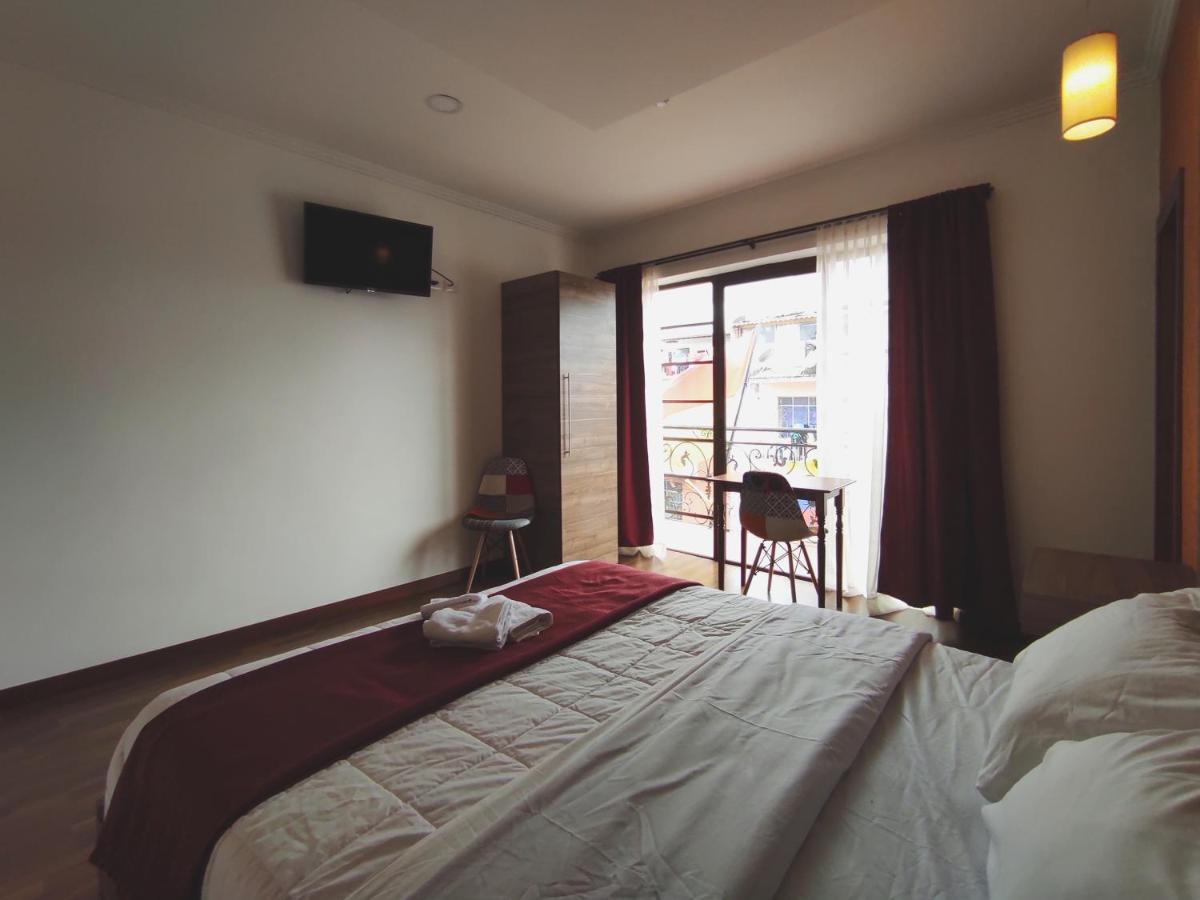 Hostal Nizza Cuenca Exterior photo